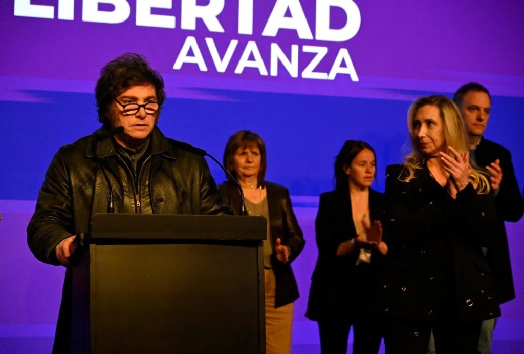 Tras la derrota electoral, Milei creó una mesa política y convocó a los&nbsp;gobernadores