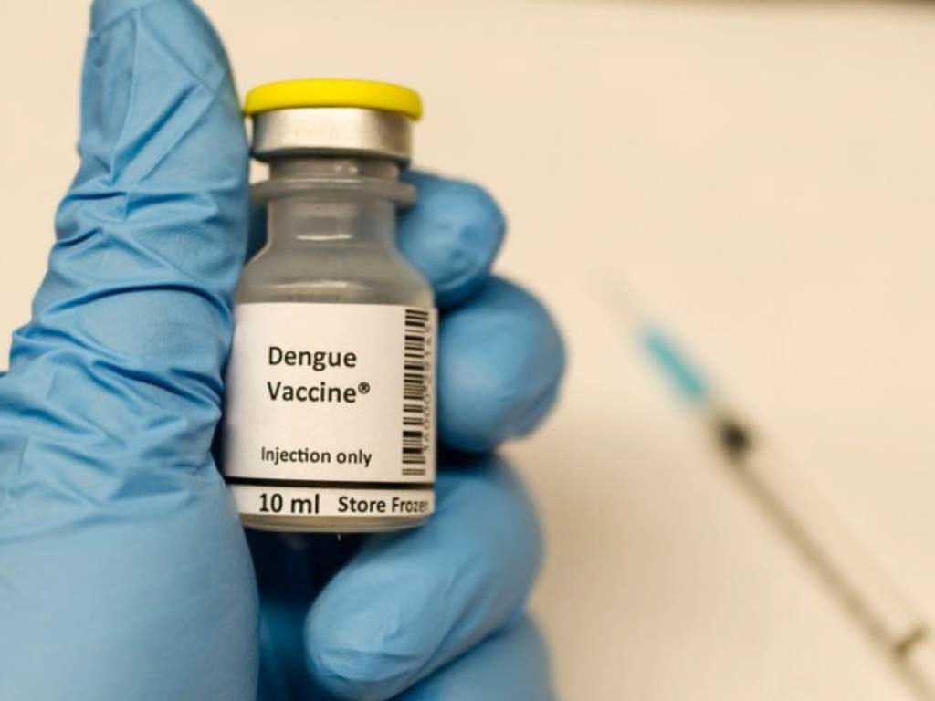 Advierten sobre efectos adversos de la vacuna contra el dengue en mayores de 60 sin infección&nbsp;previa